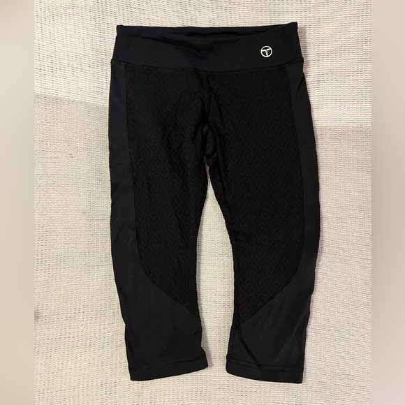 Trina Turk Pants - Trina Turk Capri Workout Leggings. Size XS